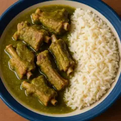 COSTILLA DE PUERCO EN SALSA VERDE