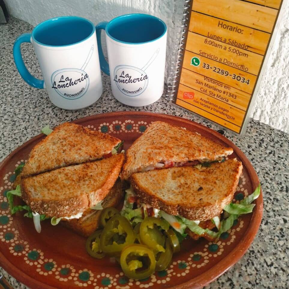 Sandwiche de Pollo a la Plancha