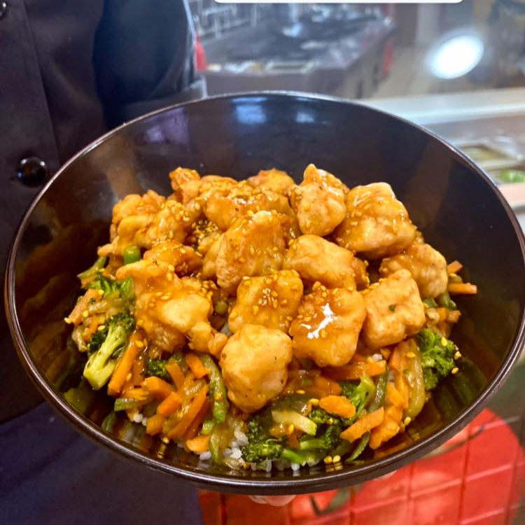 Mandarin Wok + Teriyaki Roll.
