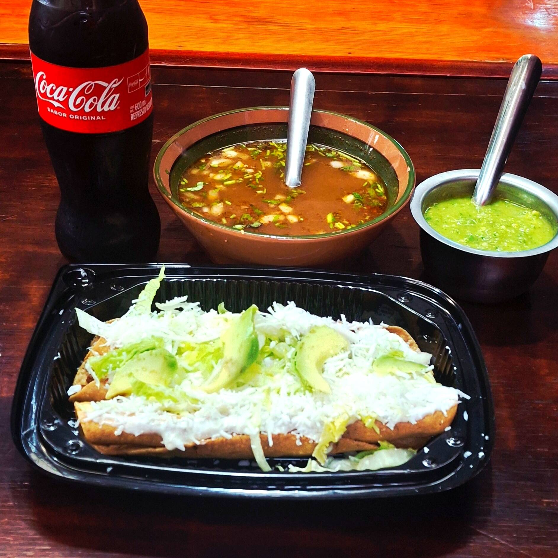 Flautas de Birria + Refresco