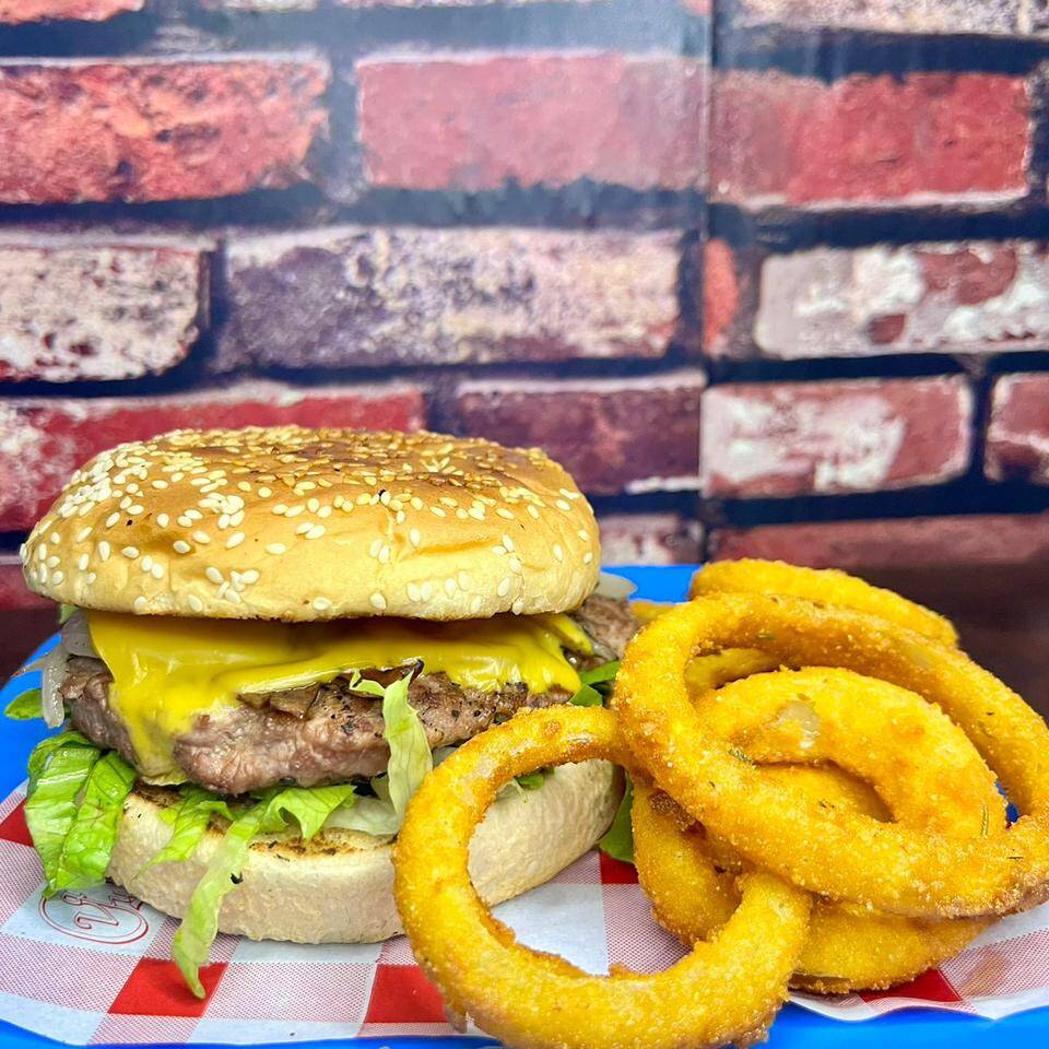 Hamburguesa Sencilla con Aros