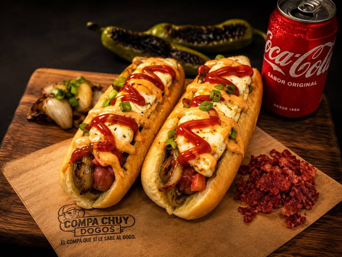 Compa Chuy Dogos