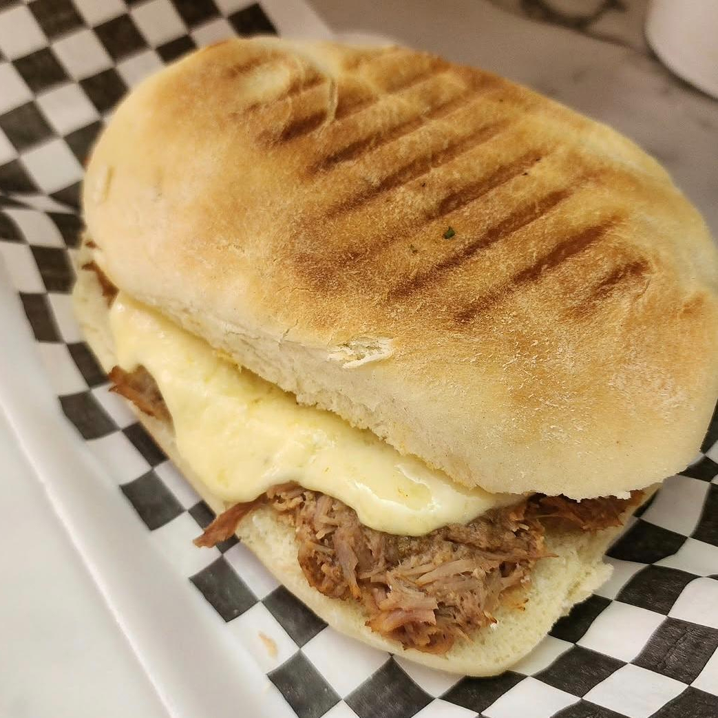 Torta de Birria