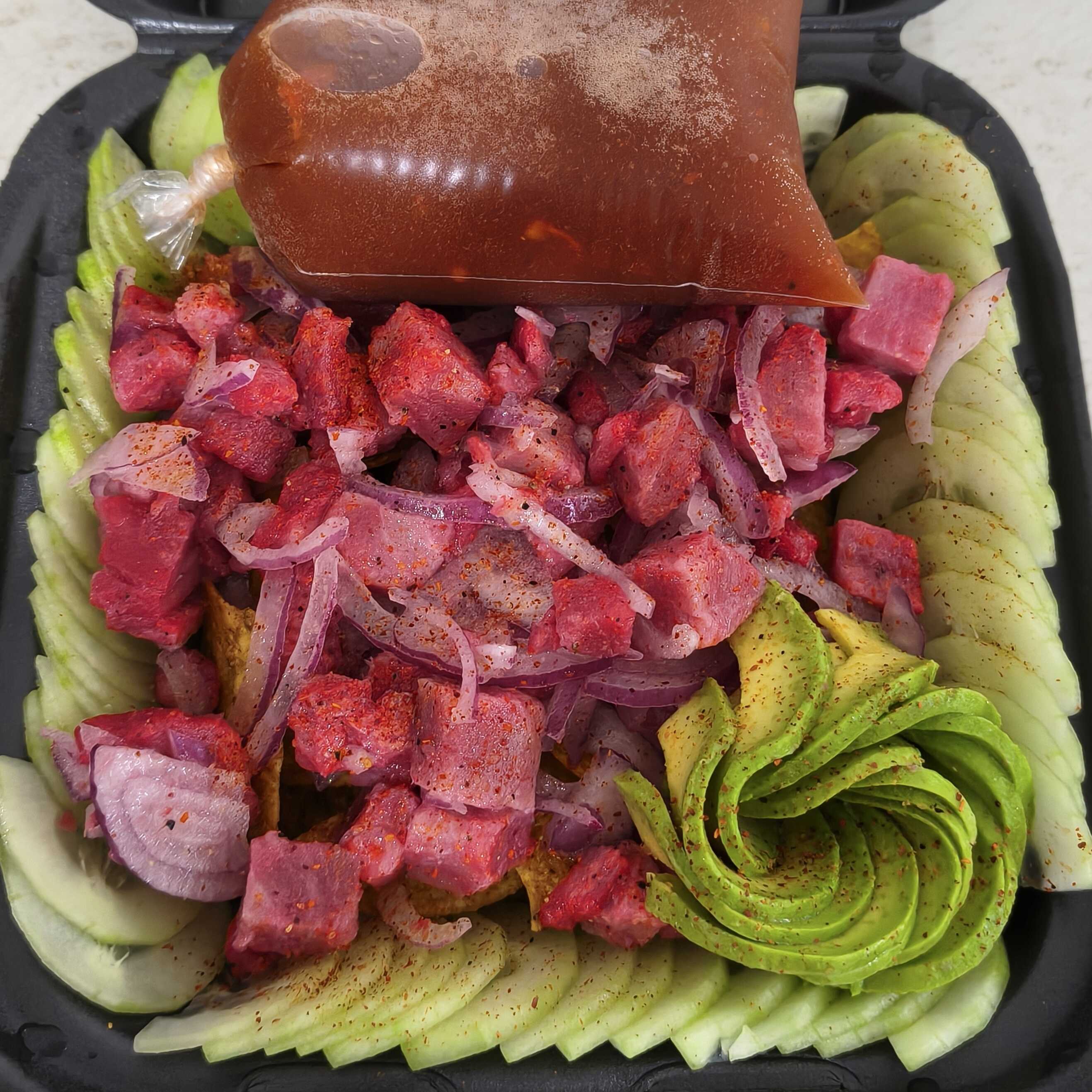 CEVICHE - MEDALLÓN DE ATÚN