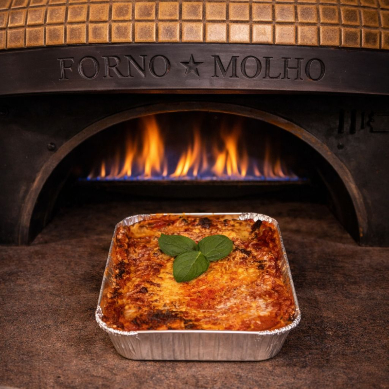 Lasanha de massa fresca com molho a bolonhesa, mozarela e Catupiry ORIGINAL. Acompanha arroz branco + Panna Cotta GRÁTIS