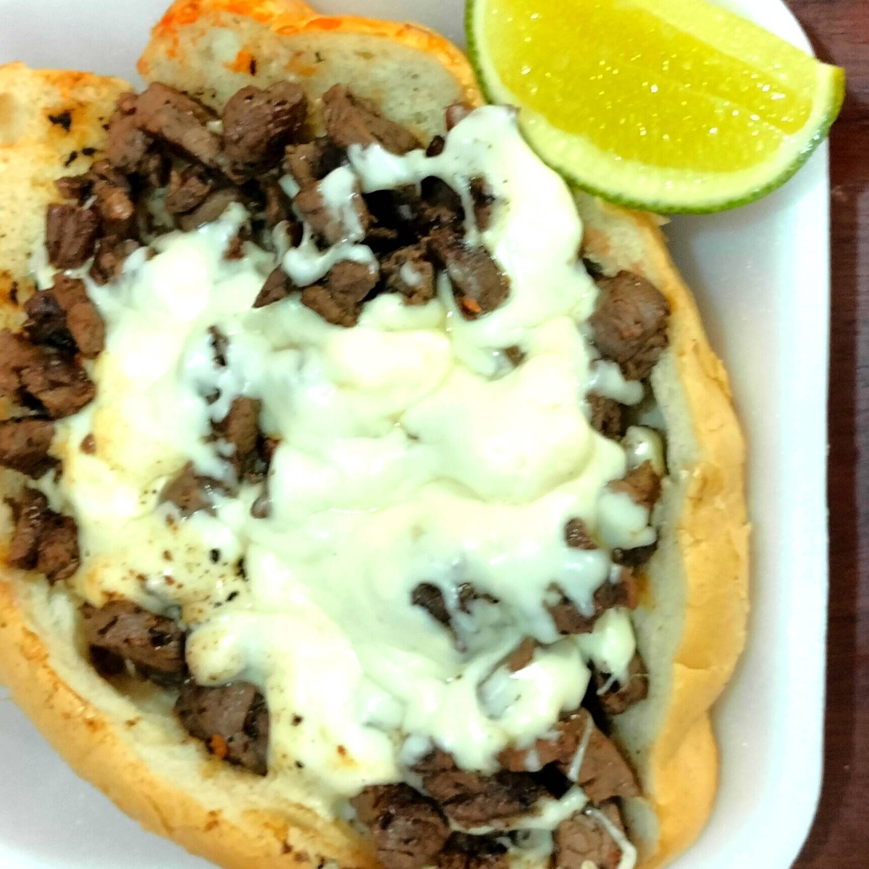 Torta Arrachera C/Queso