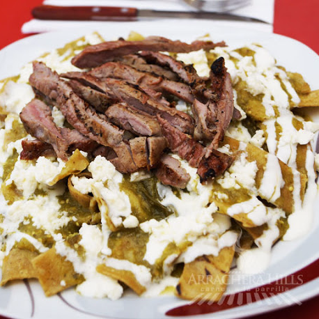 Chilaquiles con Arrachera