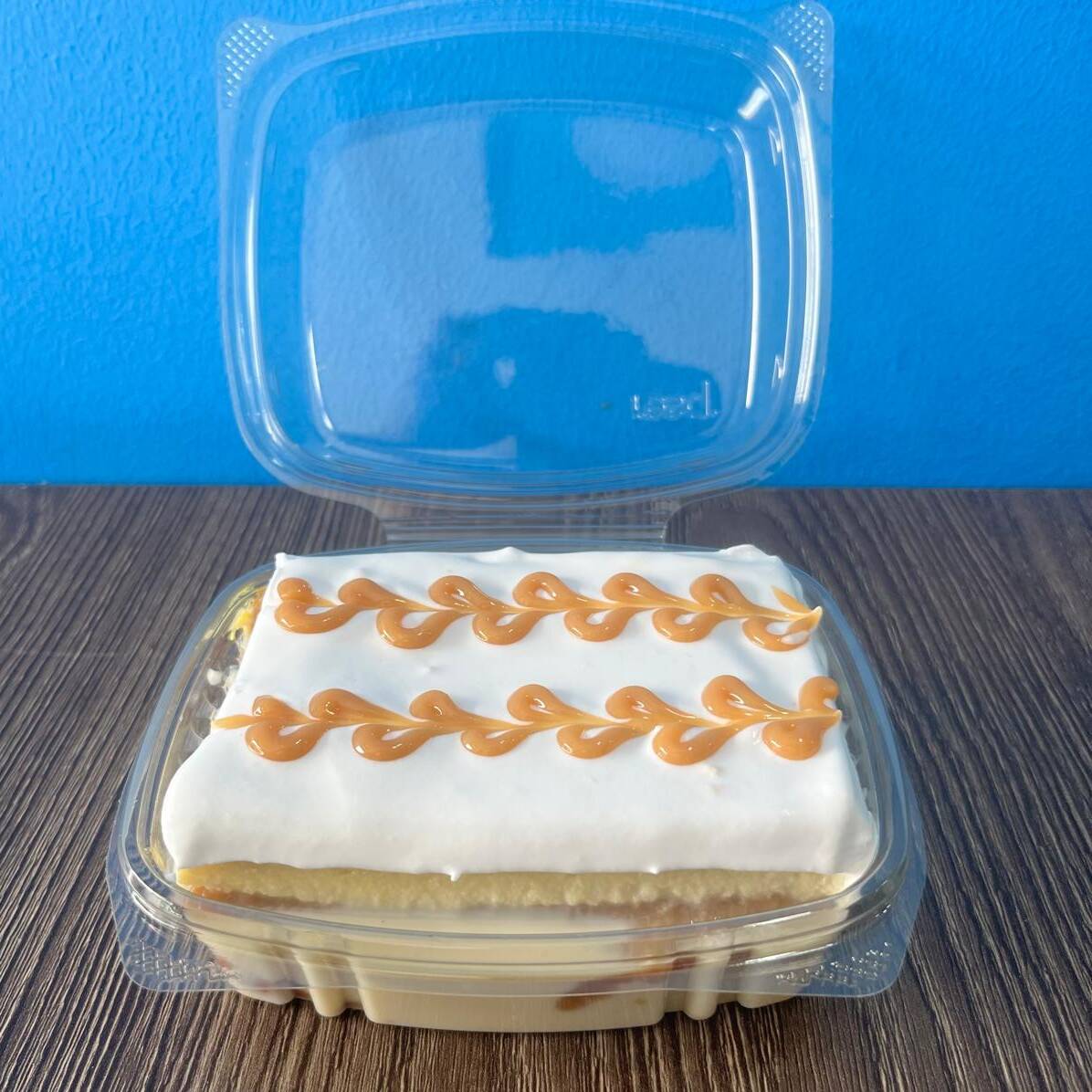 TRES LECHES AREQUIPE