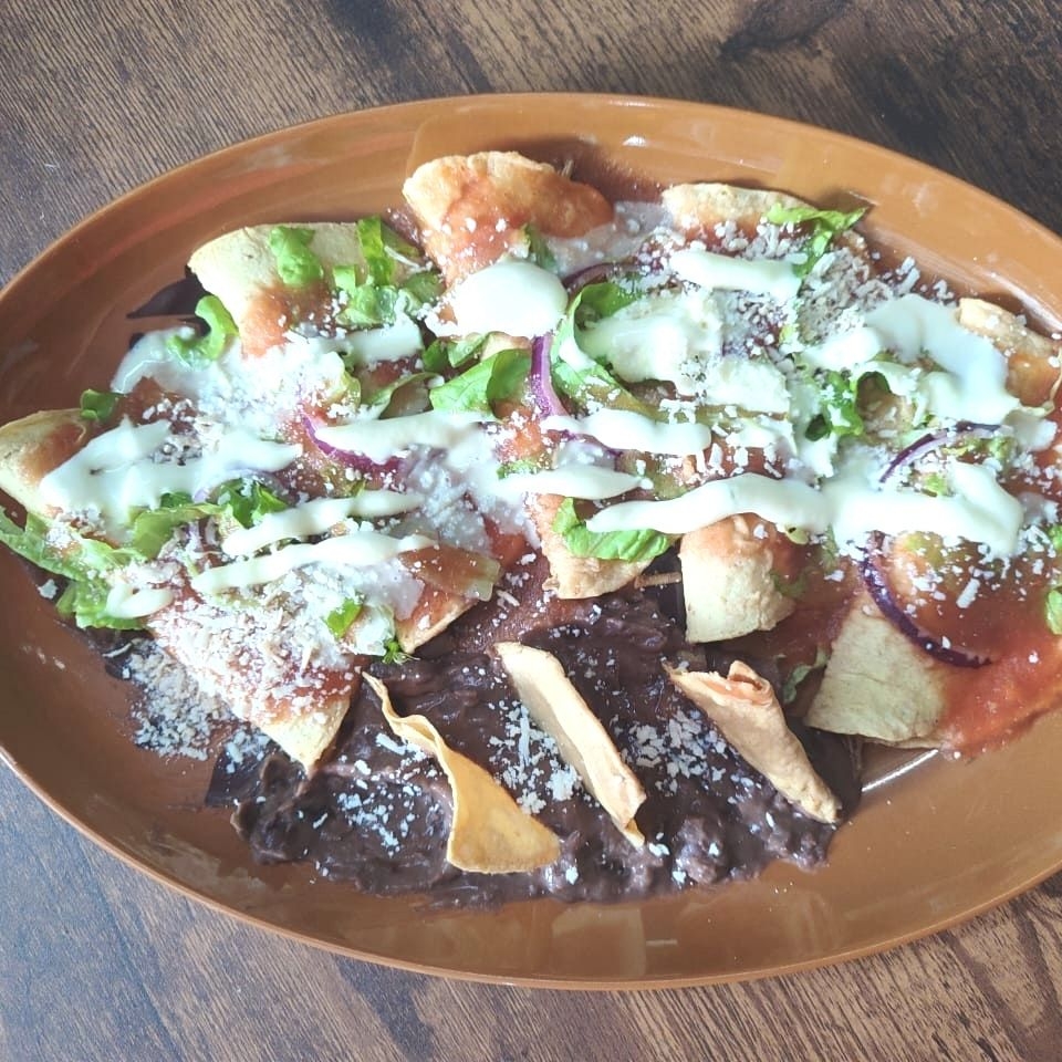 Enchiladas Rojas de Pollo
