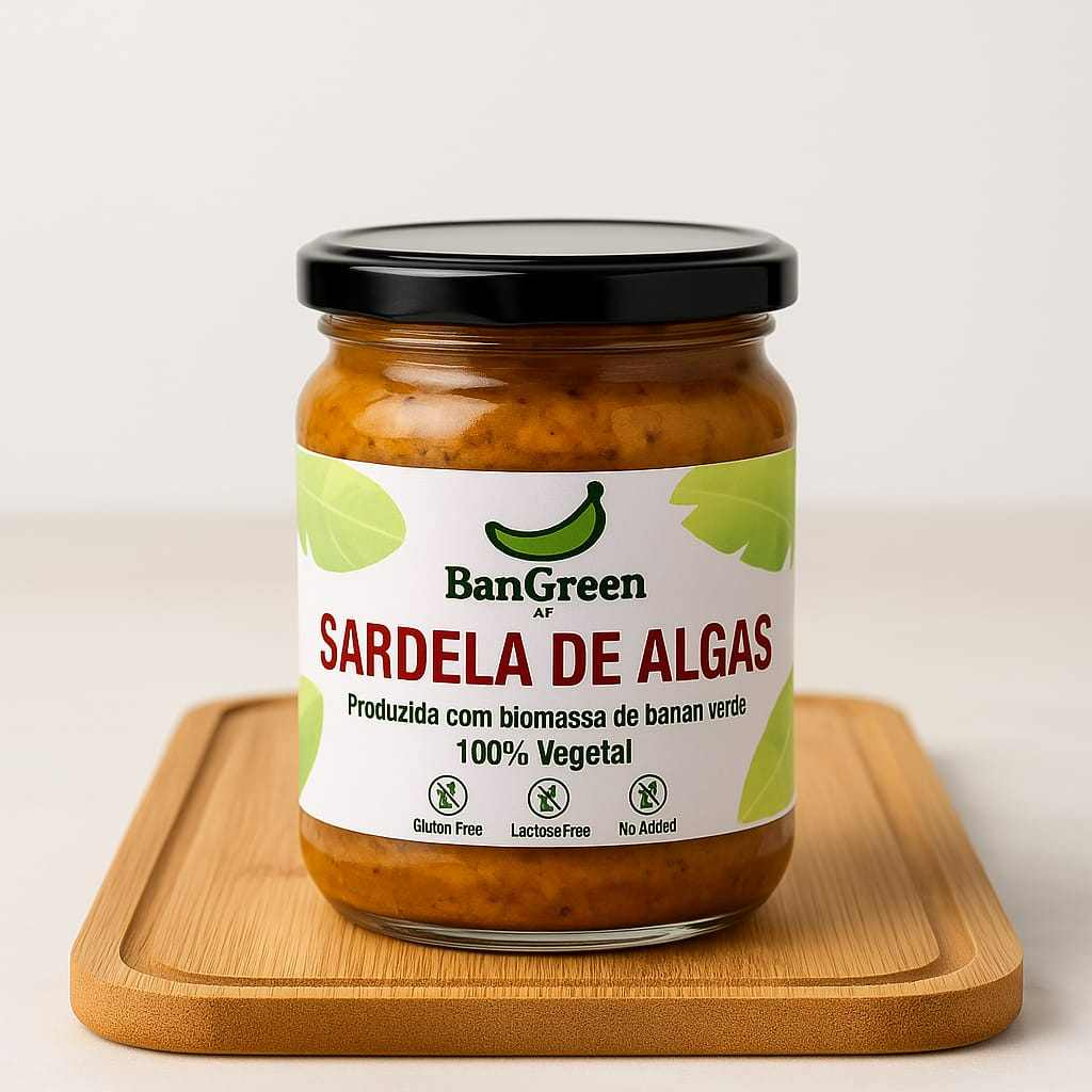 Patê elaborado com biomassa de banana verde e alga Wakame. Rico em nutrientes e sabor, ideal para entradas e acompanhamentos. Peso: 180 g Ingredientes: Biomassa de banana verde, pimentão vermelho, extrato de tomate, molho de tomate, água, óleo de girassol, azeite de oliva, sal, alho, alga wakame e pimenta chilli,