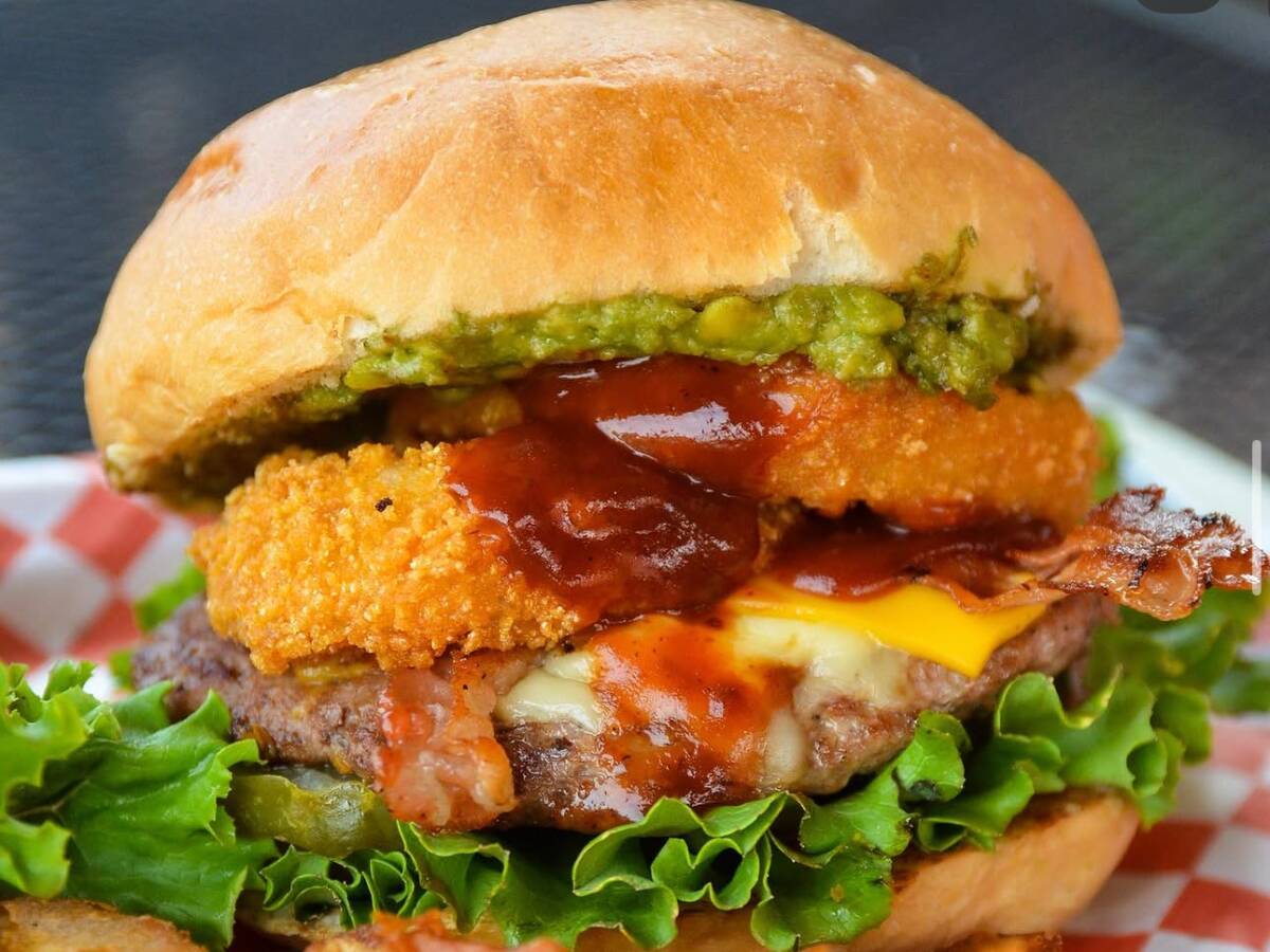 Sharky Burger - Oficial