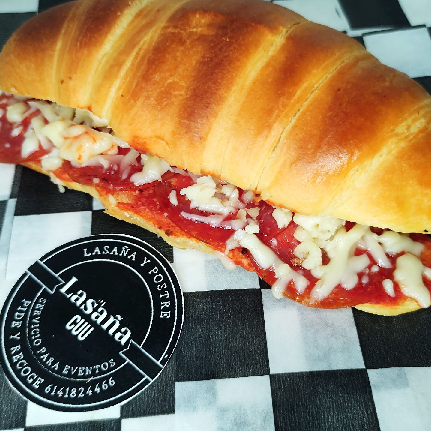 Croissant pepperoni+ postre