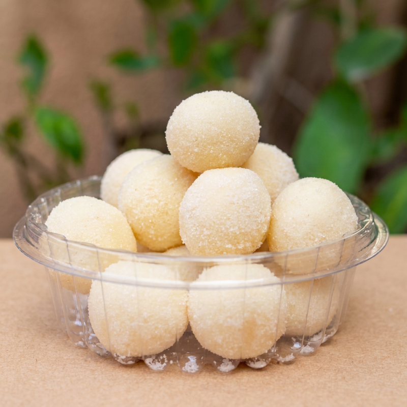 Delicioso Beijinho de leite em pó com 15 unidades de 10 gr cada.