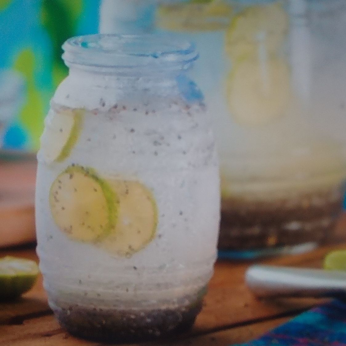 Agua de 500ml de Limon con Chia