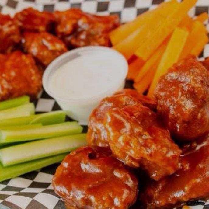 Boneless Naturales más Boneless Búfalo