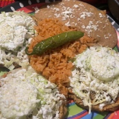 Orden de 3 Sopes + Agua Fresca