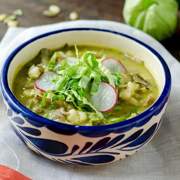 POZOLE VERDE DE POLLO