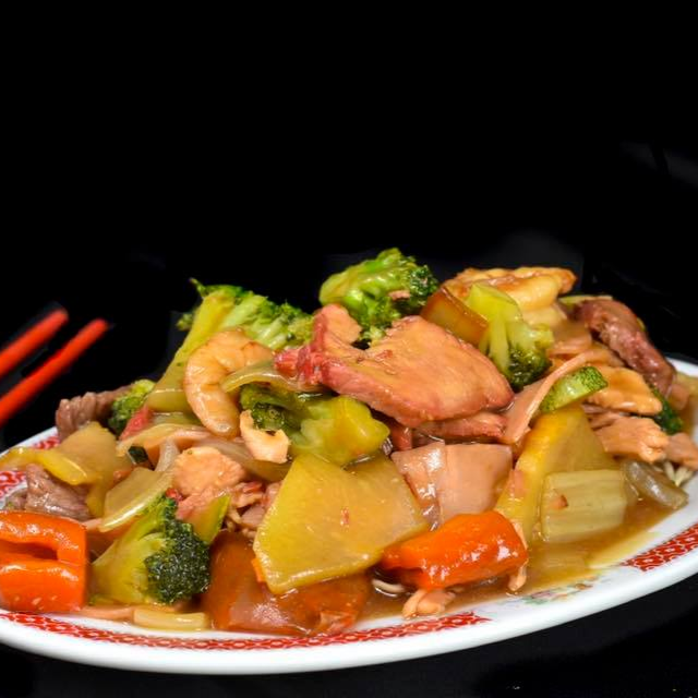 Chop Suey con Camarones en Salsa China