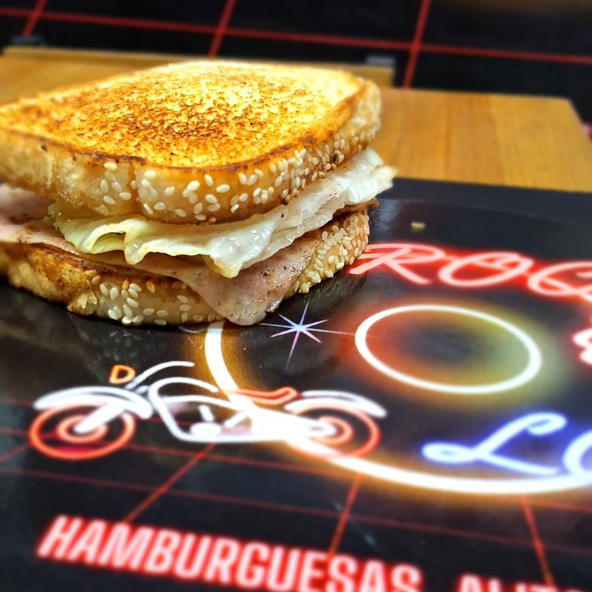 Sándwich de Atún