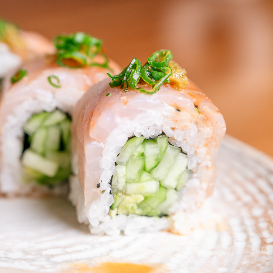 Hamachi Roll