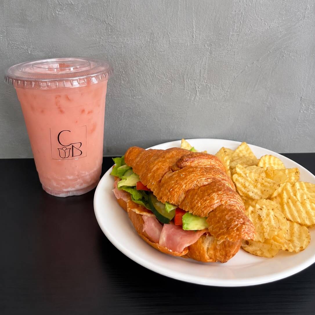 Croissant & Limonada