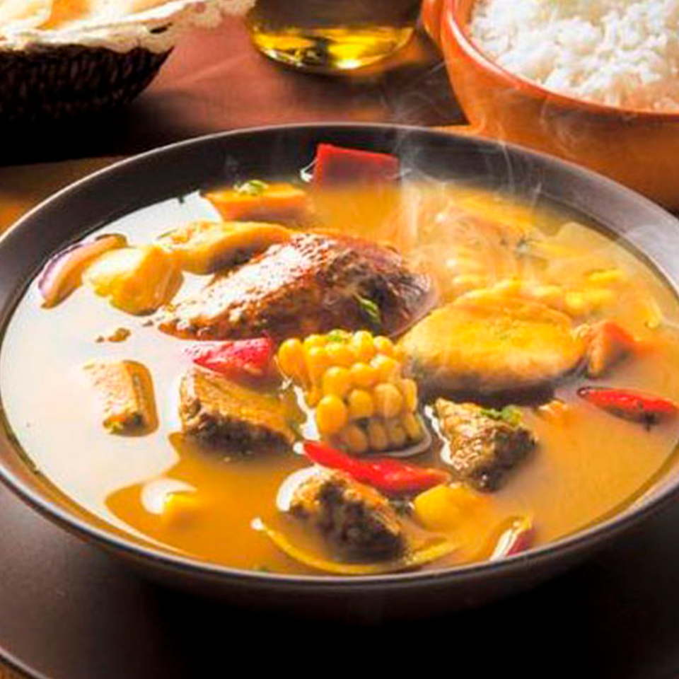 SANCOCHO DE RES Y POLLO "CRUZADO"