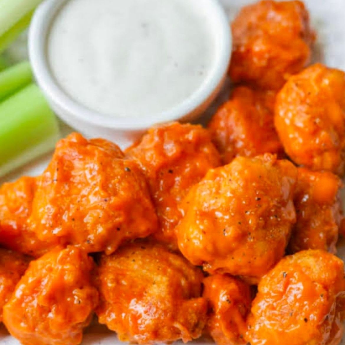Boneless 16 Pzas