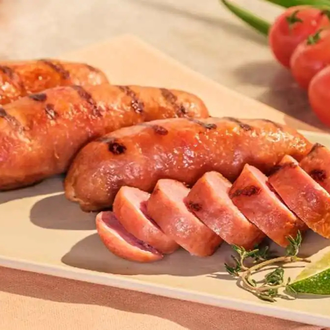 Linguiça suína de churrasco fatiada