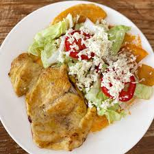 Enchiladas Verdes de Pechuga Asada