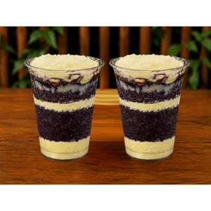 Montagem deste combo: Açaí Cremoso com Leite Ninho.
Quer deixar ainda mais do seu jeito? Vá para a aba "Adicionais" e complete essa delícia!
Importante: Todo adicional escolhido será dividido e colocado nos 2 copos. Se preferir o adicional em apenas um copo específico , por favor informe no campo de Observações do pedido.