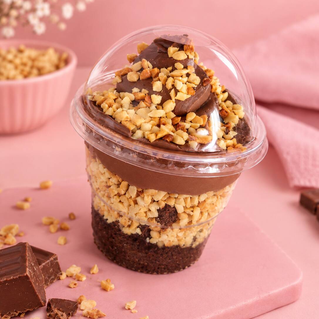 Copo da Felicidade Tipo Ferrero Rocher 150ml - creme de chocolate, creme de avelã, brownie e amendoim