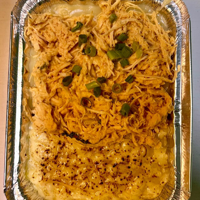 Prato executivo de Frango, Pirão de Aipim com Queijo Maçaricado por cima (400g total do prato). Almoço ou Jantar