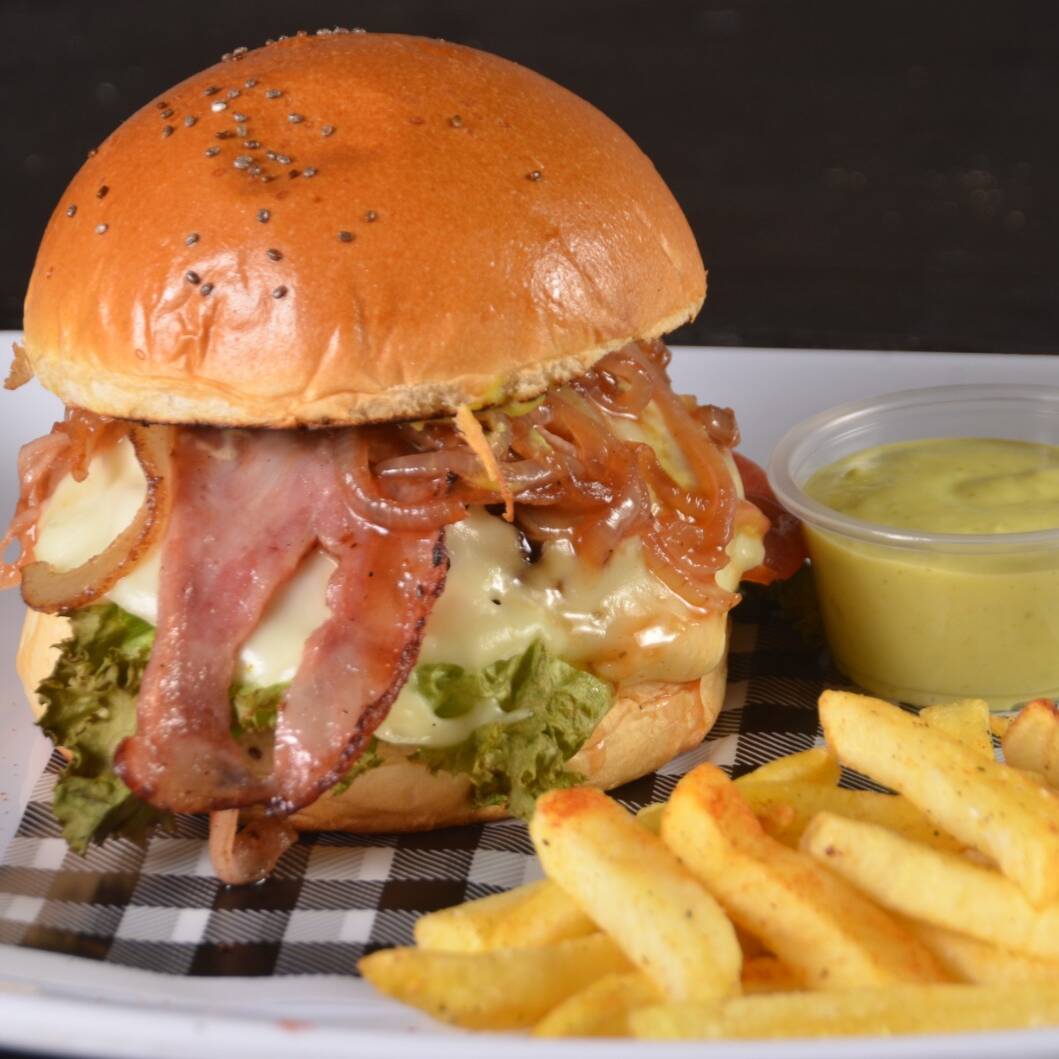 King Burger + Papas + Gaseosa