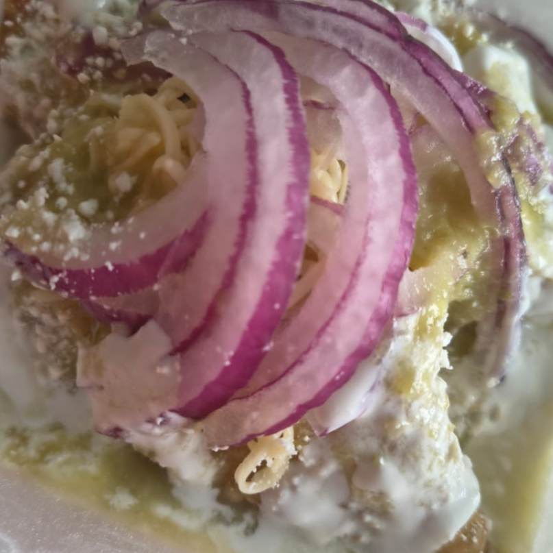 Chilaquiles Verdes Rellenos
