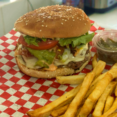 Combo Hamburguesa Guacamole y Tocino