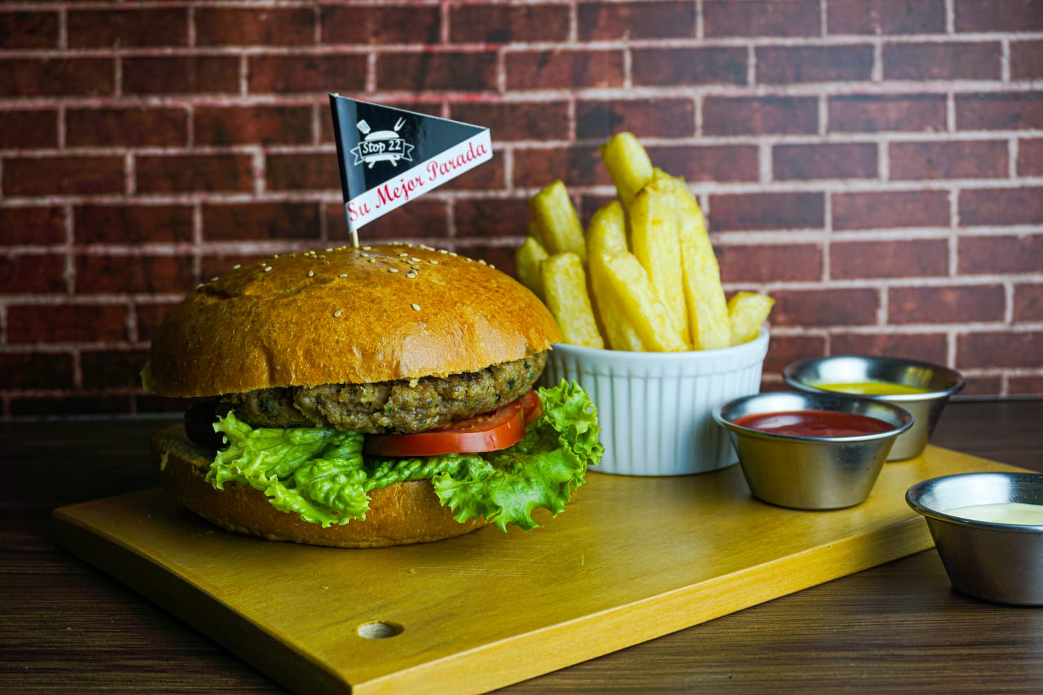 Stop 22 Restaurant Burger