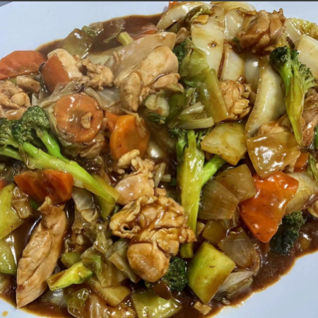 Chop Suey en Salsa Especial de la Casa Medio