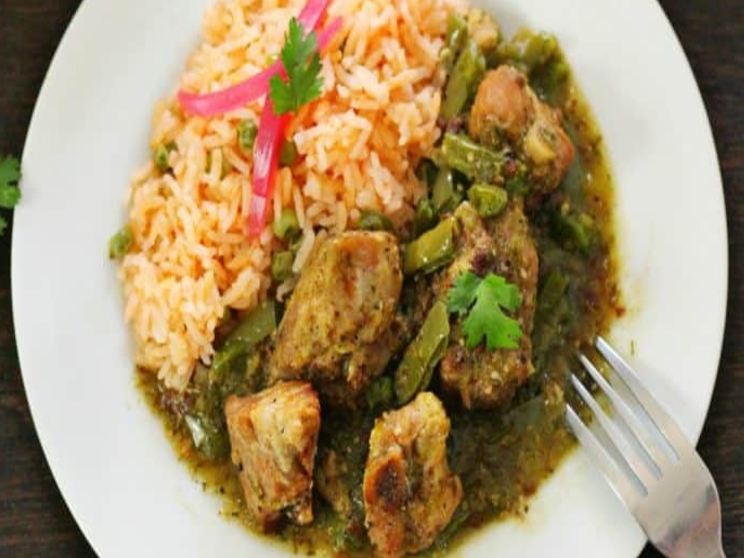 Costilla en salsa pasilla
