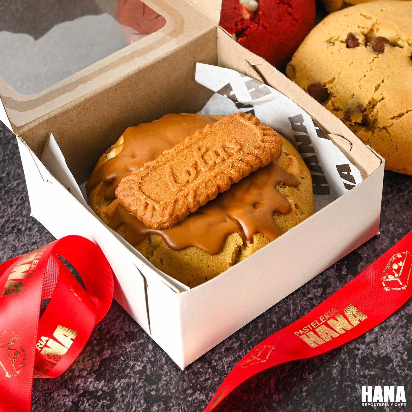 Lotus NY Cookie