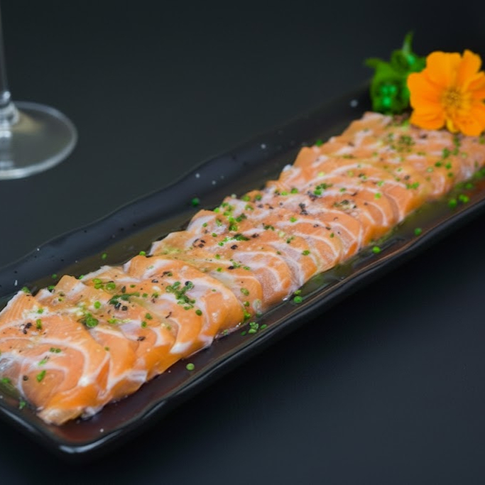 Deliciosas laminas de salmão ao molho do chefe 120g.