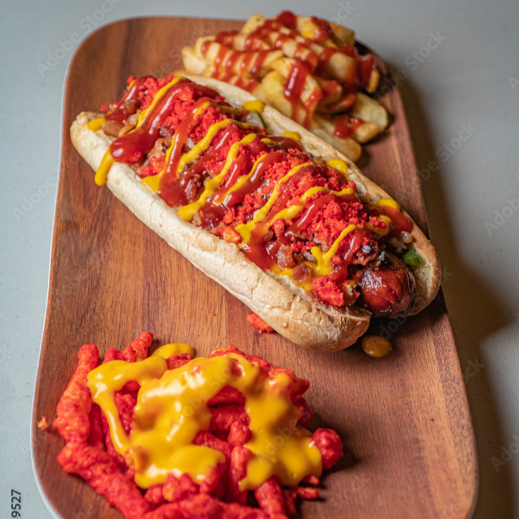 Combo De Cheetos Flaming Hot Dog