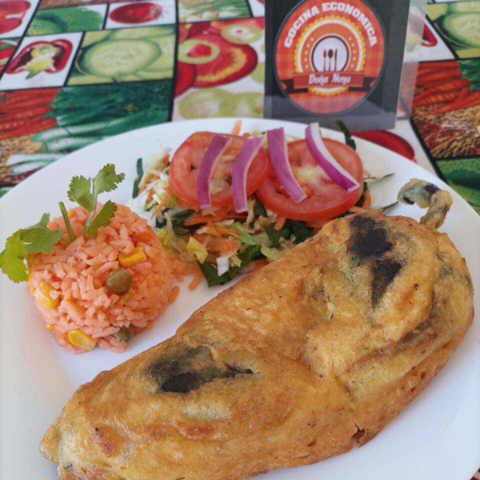 PLATILLO DE CHILE RELLENO DE CARNE