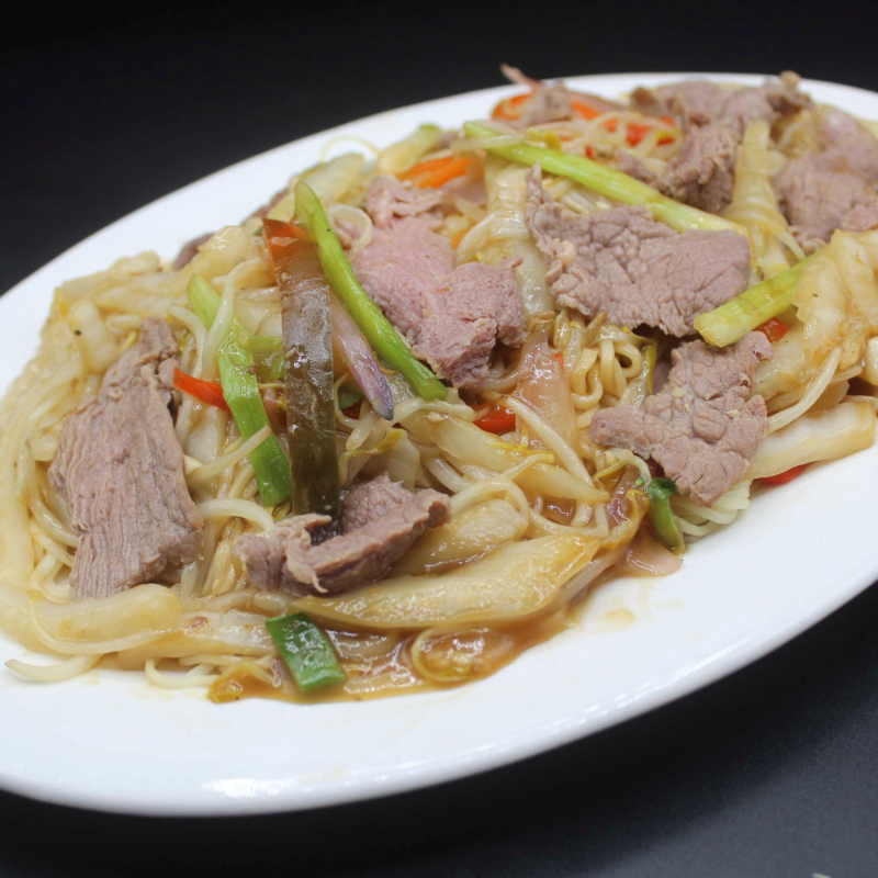 Tallarín con Carne