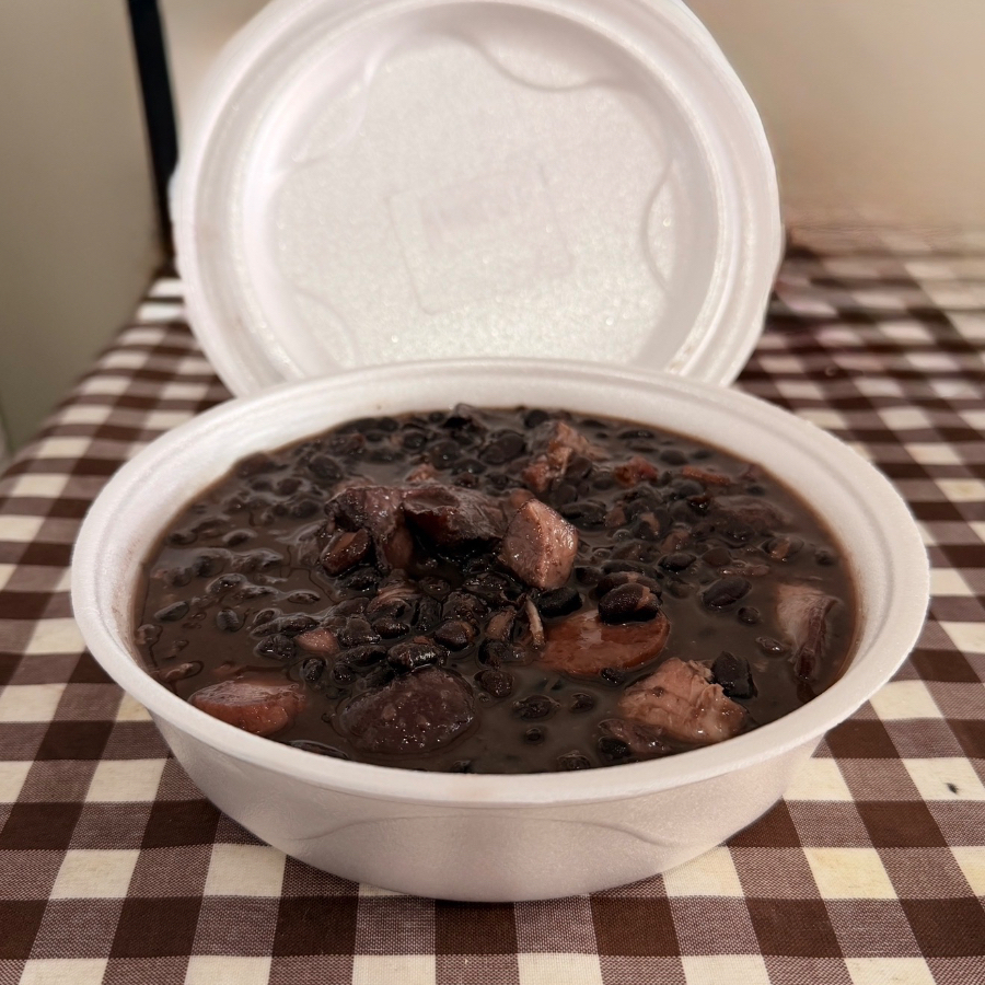 Marm ir a Média ou grande (750 ml ou 1200 ml) somente com feijoada.