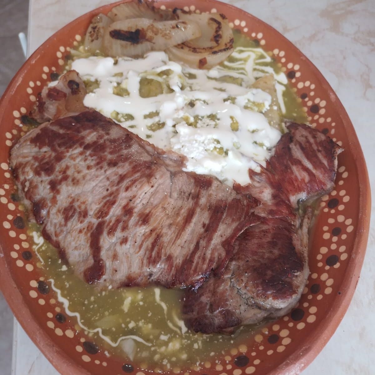 Chilaquiles con Arrachera