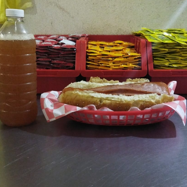 Hot Dog Tocino Jumbo + Agua Natural