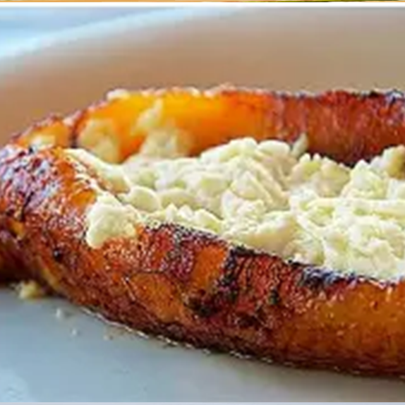Plátano Maduro con Queso