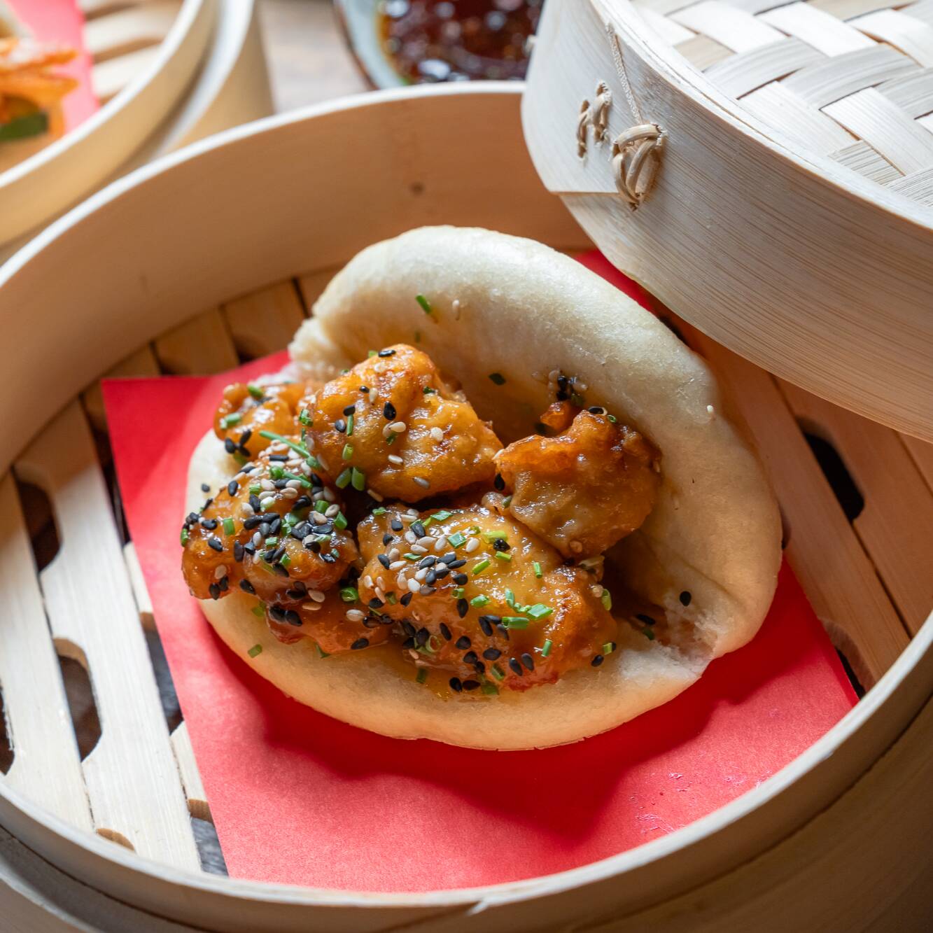 ORANGE CHICKEN BAO