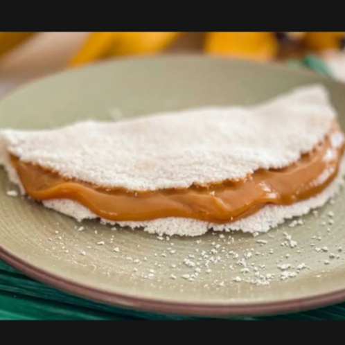 Massa de Tapioca recheada com Doce de Leite