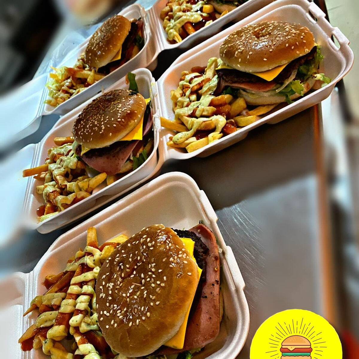 Combo 9 (5 Hamburguesas + 5 Papas Fritas)